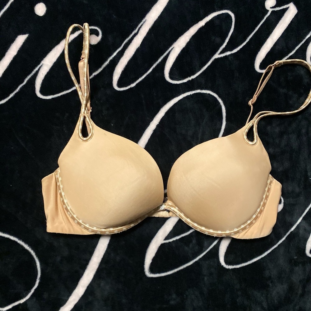 Sexy Little Things by Victoria Secret push up bra